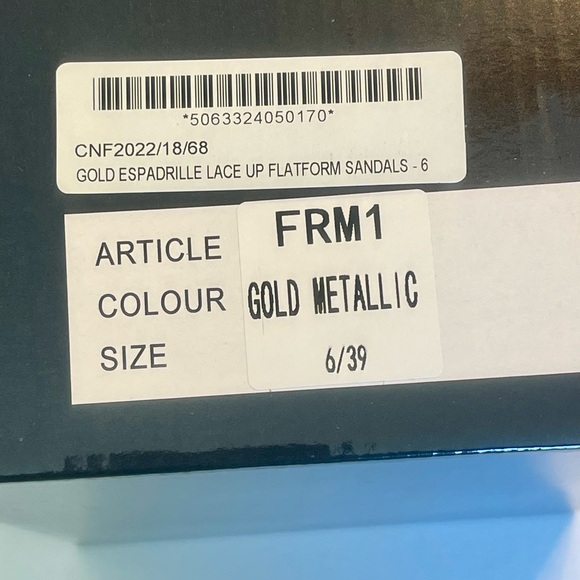 NIB PrettyLittleThing Metallic Gold Sandals Size 6/39 in UK/EU and U.S. Size 8 - Picture 7 of 8